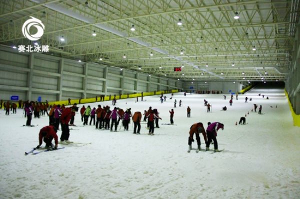 滑雪場建設成本